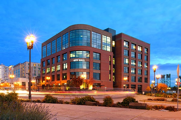 City seeks applicants to fill vacancies on the Salary Review Commission
